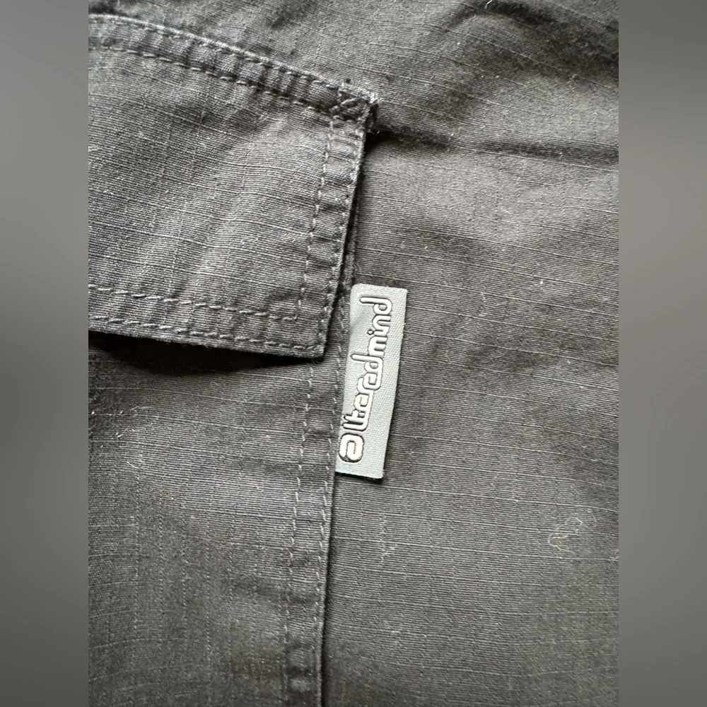 Alteredmind Cargo Baggy Shorts Size Large Black #840 - Picture 6 of 7